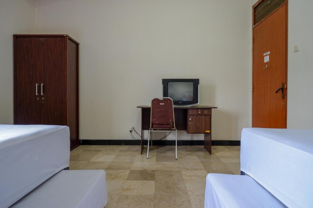 Koolkost Near Kawasan Simpang Lima Semarang Hotel Exterior photo